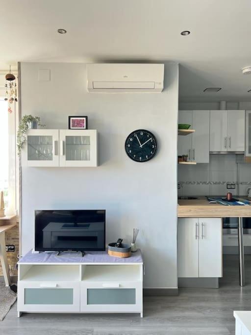Espectacular Apartamento Junto Al Mar, Con Piscina En マラガ エクステリア 写真